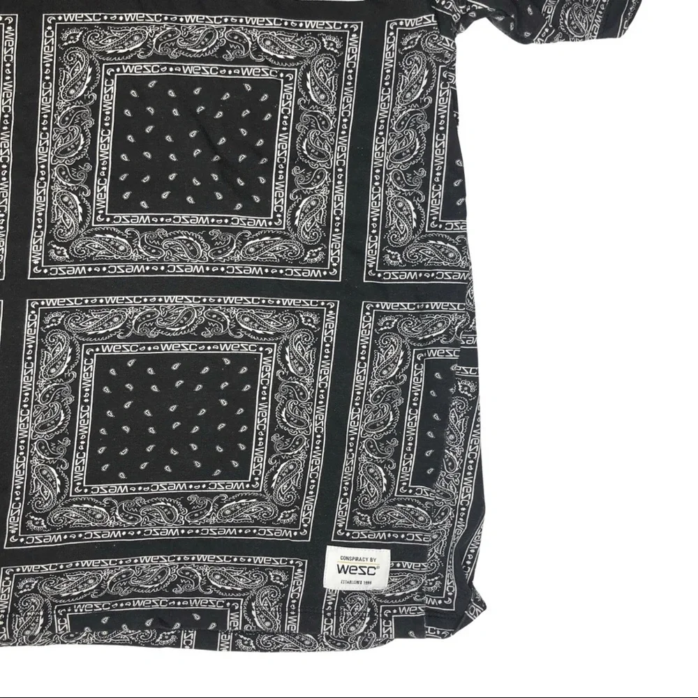 WESC Black Bandanna T-Shirt Unisex L/XL